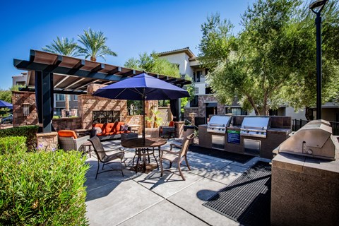 Picnic Areas with Electric BBQs at Apartments for Rent Near Las Vegas Strip