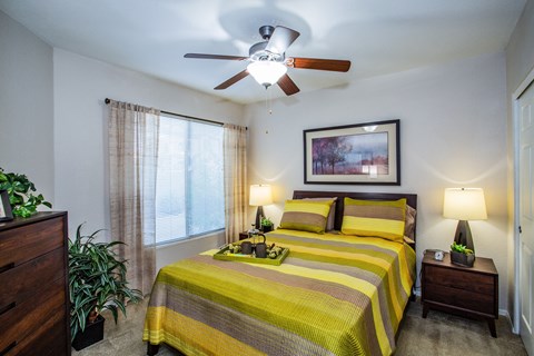 1, 2, and 3-Bedroom Apartments Near La Encantada Tucson