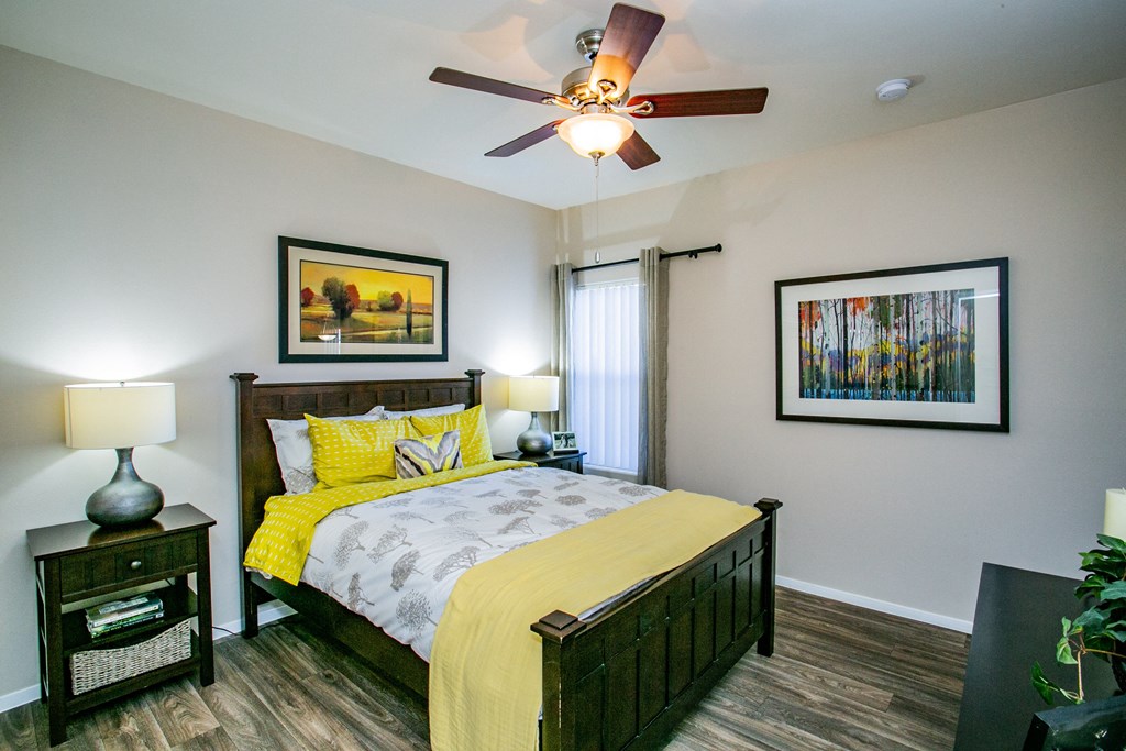 Spacious Bedrooms at Vintage at The Lakes 1 Bedroom Apartments