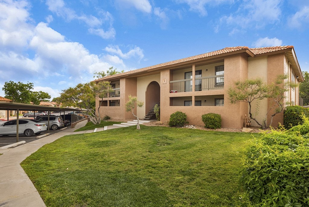 Del Rio Apartments ABQ 1, 2, and 3-Bedroom Apartments in Albuquerque NM 87120