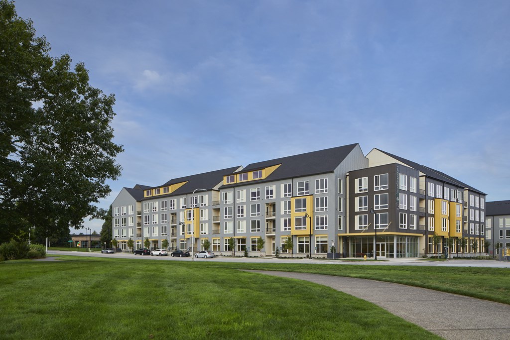 Private Patios and Balconies at Luxury Apartments in Peachtree Corners GA