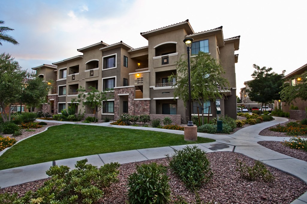 Centennial At 5th Apartments