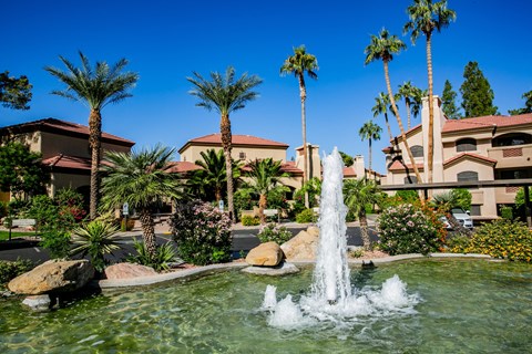 Luxury Apartments Scottsdale Hayden with Beautiful Landscaping