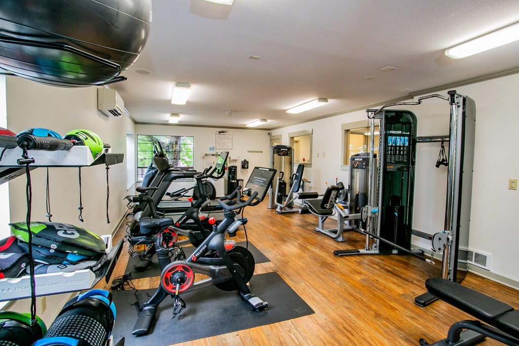 Gym with Free Weights at Apts in Renton