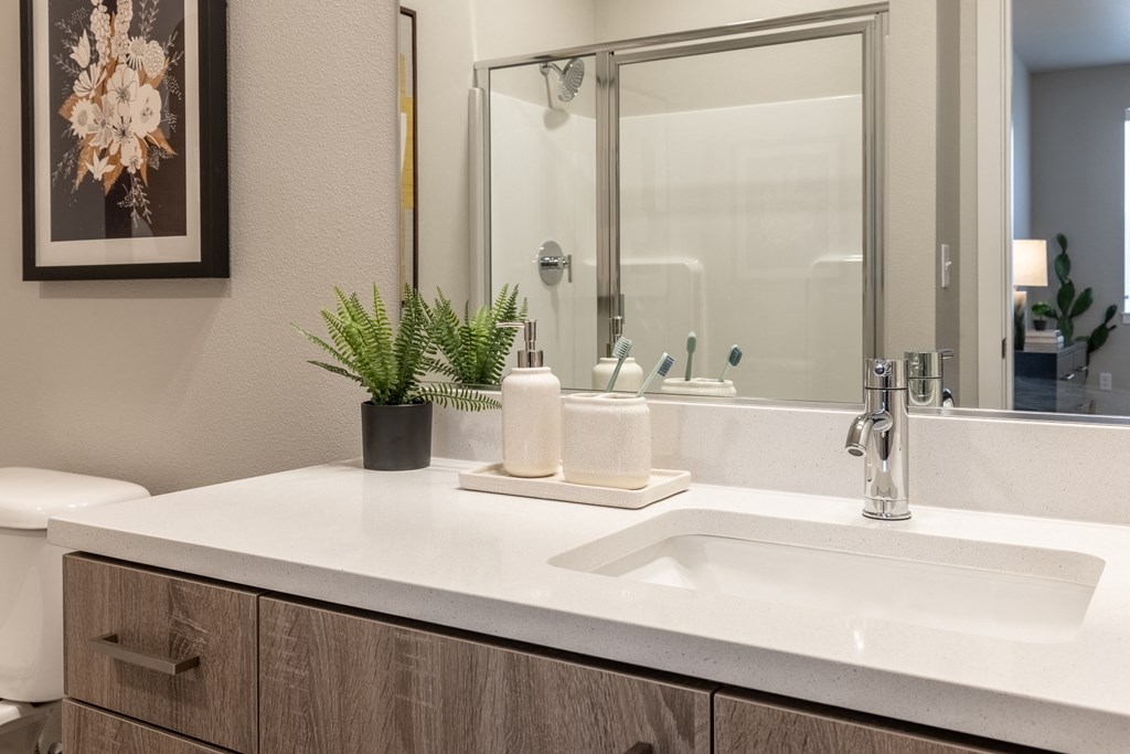 Camas Apartments Near Me with Full Bathroom