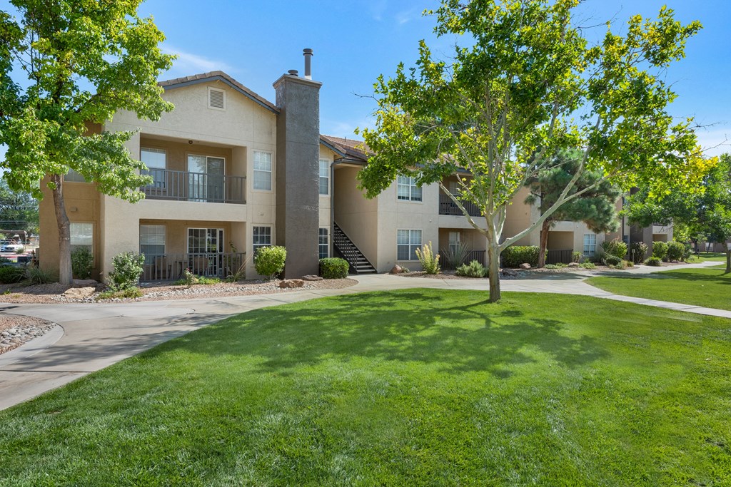 Manicured Landscaping at 1 and 2-Bedroom Albuquerque Apartments for Rent