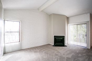 Spacious Three Bedroom Apartment for Rent in Tucson AZ with Cozy Fireplace