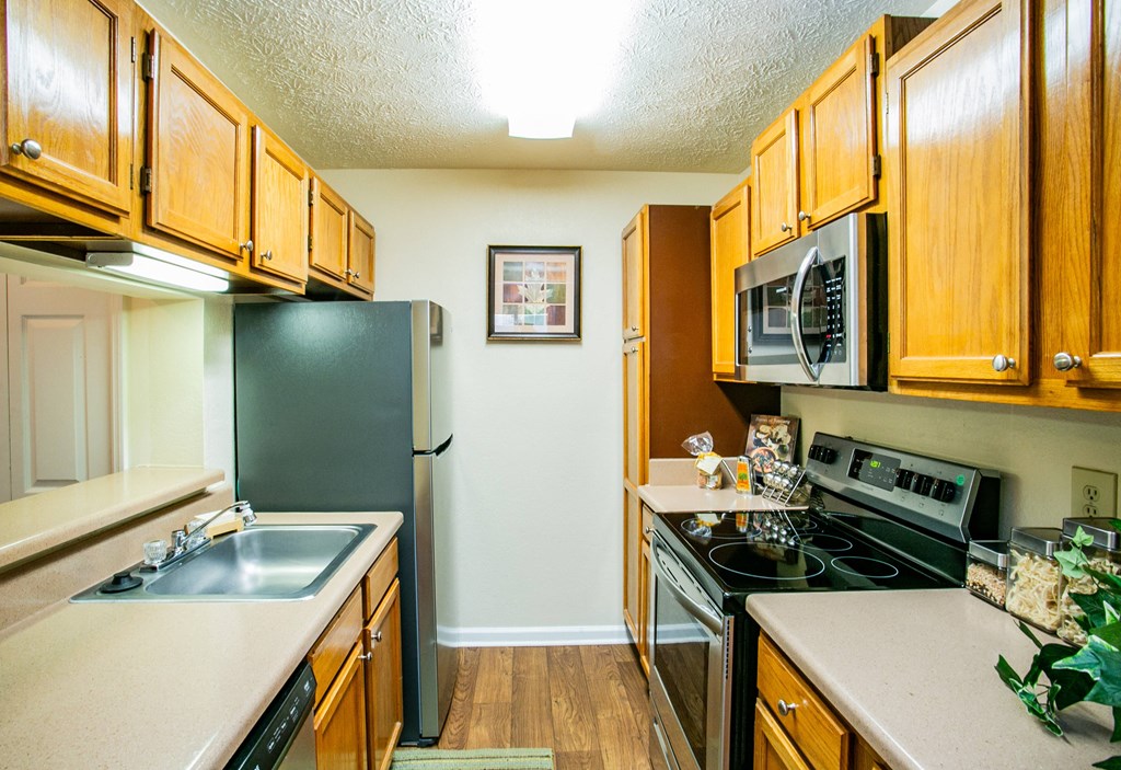 Kitchen with Stainless Steel Appliances at Best Apartments in Gwinnett County