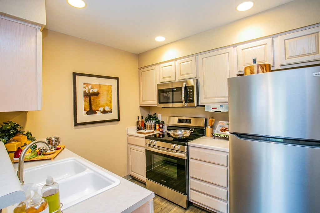 Apartments Mill Plain Vancouver WA with Full Electric Kitchens