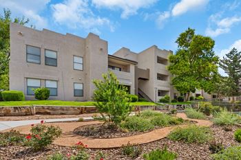 Lush Landscaping and Green Space at La Mirage Apartments New Mexico
