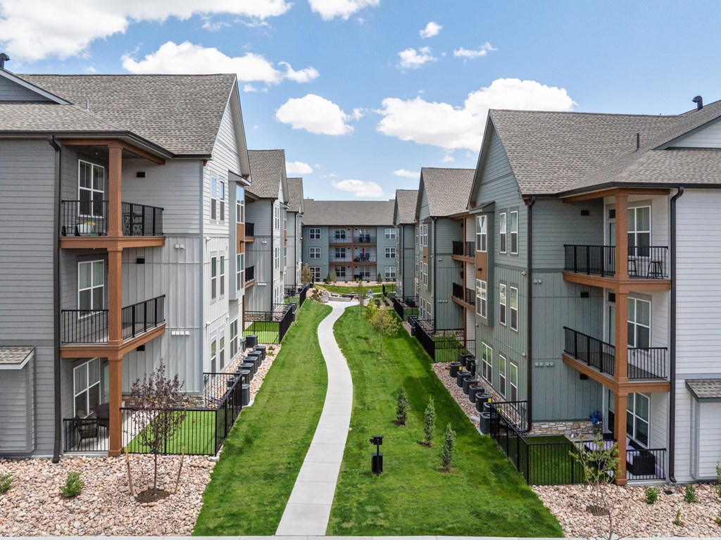 Beautiful Lawns and Landscaping at Upland Flats Apartments 80922