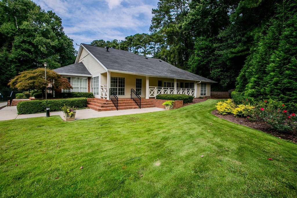 Apartments on South Cobb Drive with Short Term Rentals