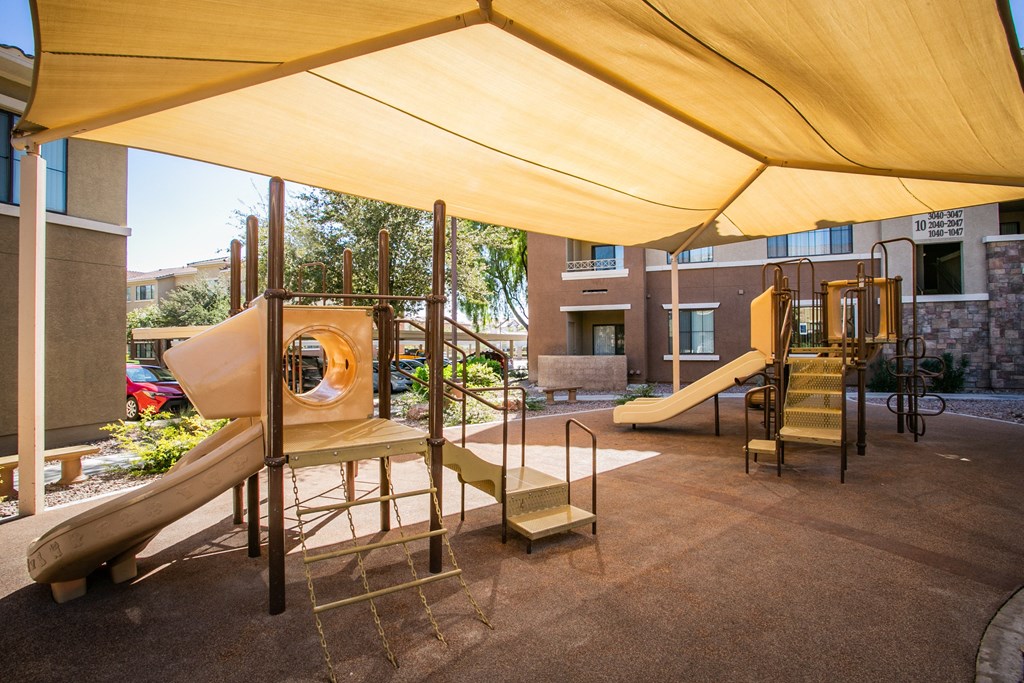 Centennial At 5th Apartments