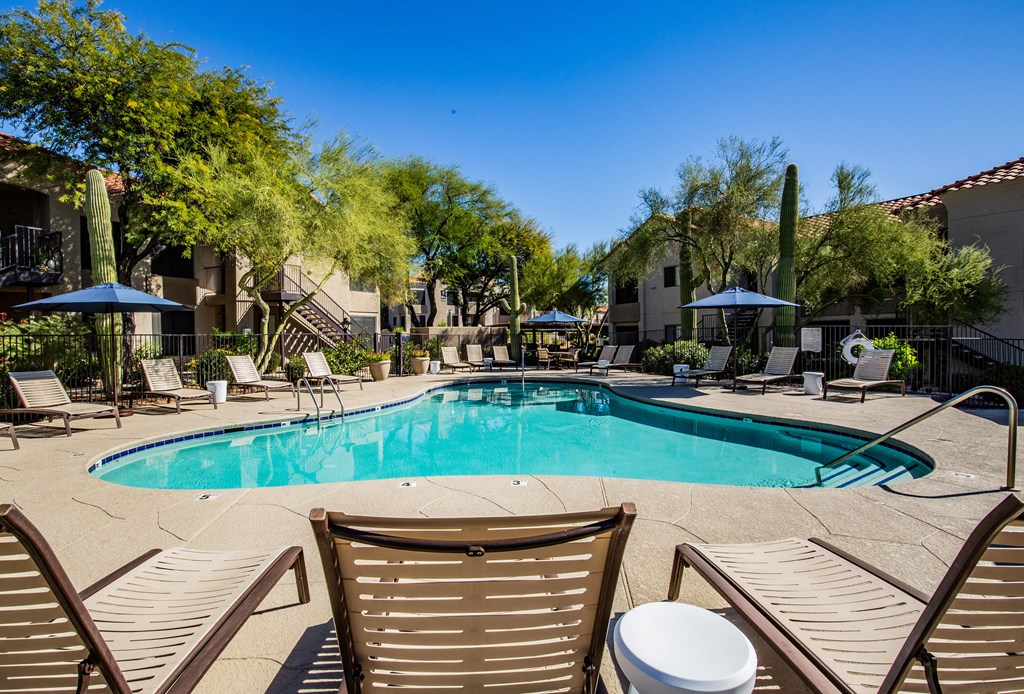 Foothills Apartments Tucson with Crystal Clear Swimming Pool and Relaxing Sundeck