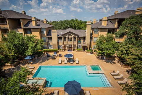 Dallas Apartments near Me with Two Swimming Pools