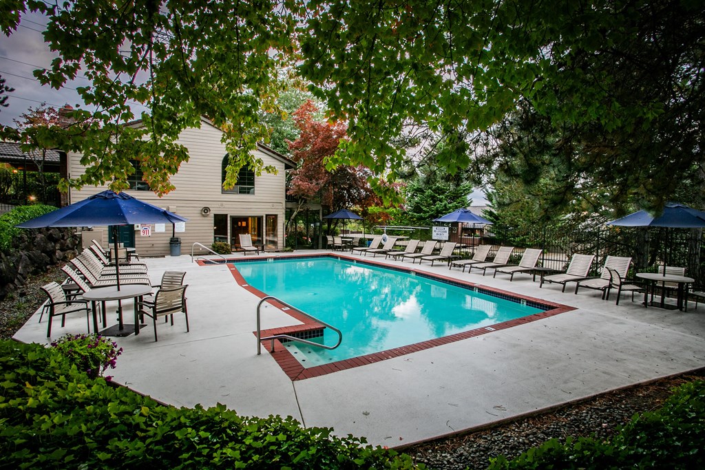Outdoor Swimming Pool at Apartments for Rent in Renton WA