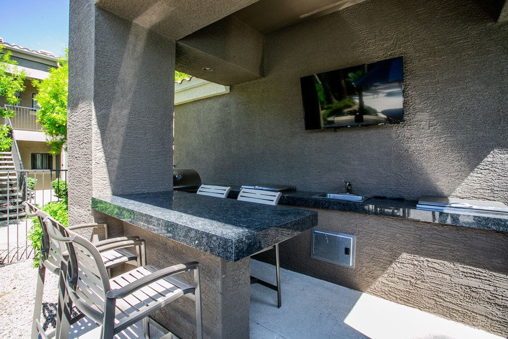 Poolside BBQ at Apartments on Happy Valley Rd Phoenix