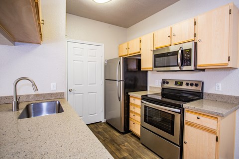 Spacious Kitchens with Upgraded Appliances  at Apartments Near Arrowhead Mall