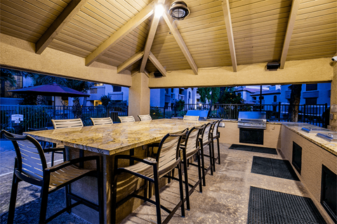 Apartments for Rent in Scottsdale 85251 with Outdoor Kitchen b