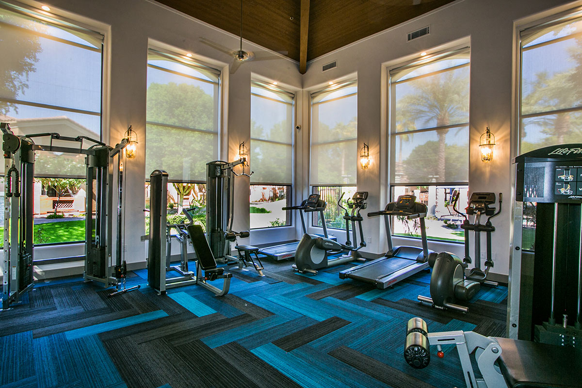 Apartments near Phoenix with Fitness Center and Gym