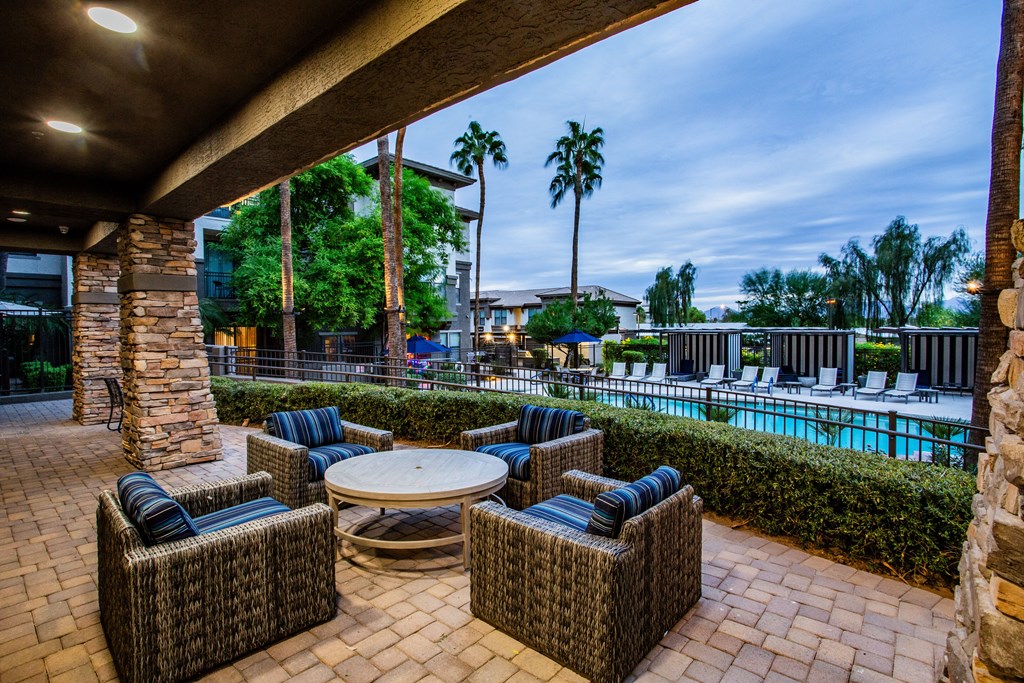 Phoenix AZ Apartments for Rent with Swimming Pool