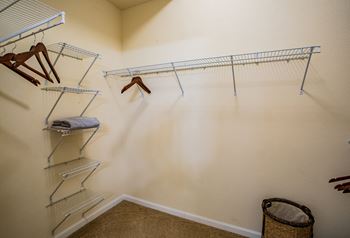 Spacious Large Walk-In Closets in Apartment Near North Scottsdale
