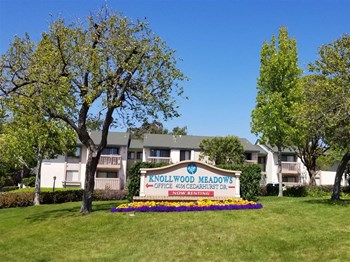 Welcome Sign at Knollwood Meadows Apartments, California - Photo Gallery 23