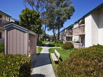 Walking Paths Between Two Apartments at Knollwood Meadows Apartments, Santa Maria, CA - Photo Gallery 20