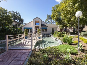 Comfortable Cottage Like Home Comfortable Cottage Like Home at Cypress Point Apartment , Ventura, 93003 - Photo Gallery 2