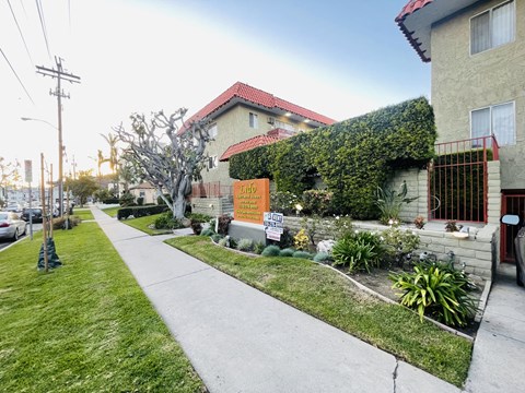 Front Left at Lido Apartments - 10535 Rose Ave, Los Angeles, CA, 90034
