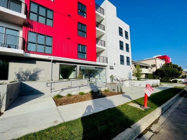 Exterior View at Lido Apartments - 1532 Brockton Ave, Los Angeles