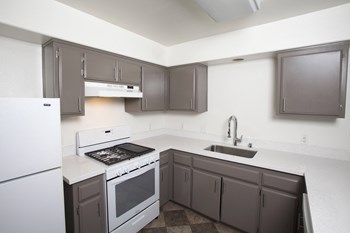L6 Type 1 Two Bedroom - Quartz Counters and St - Photo Gallery 18