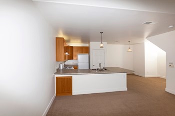 Polo Villas Spacious Loft Kitchen with countertop overhang and Dining Room - Photo Gallery 7