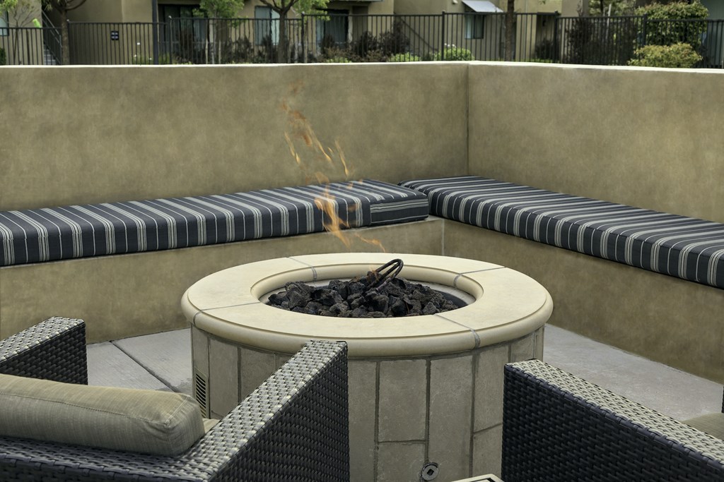 Park Square Fire Pit  at Park Square at Seven Oaks, Bakersfield
