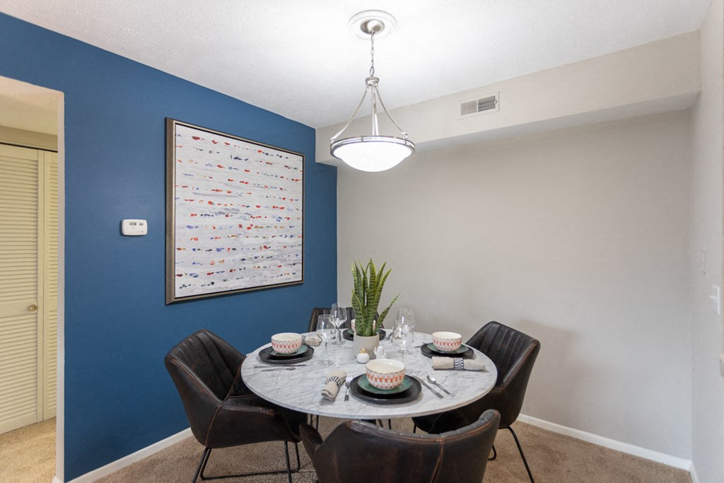 Elegant Dining Space at Chinoe Creek Apartments, PRG Real Estate, Lexington