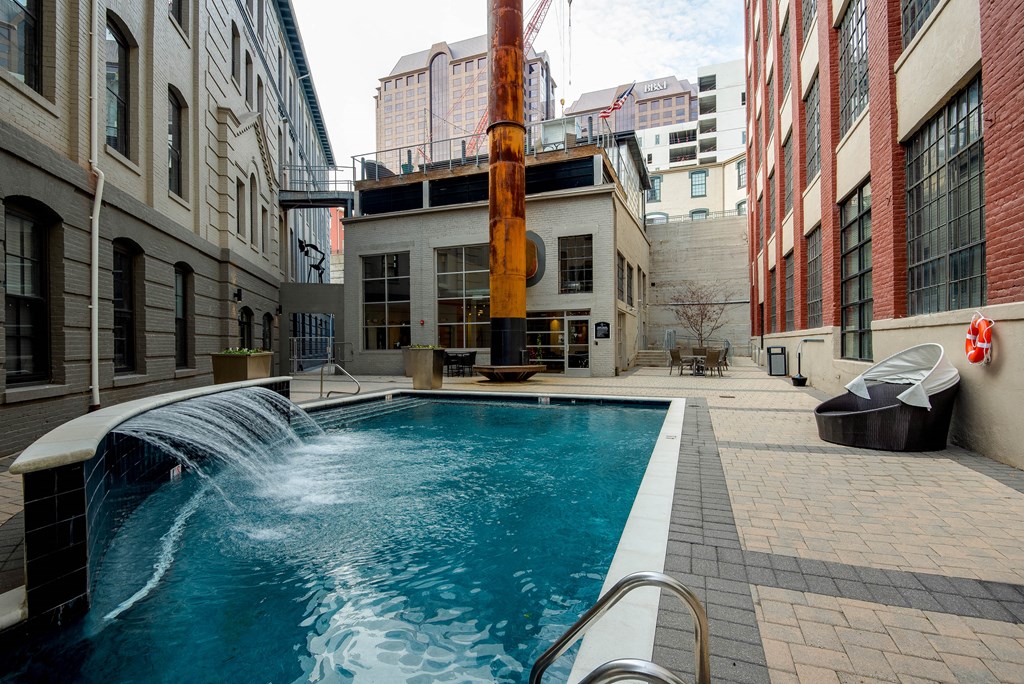 Saltwater Pool & Sun Deckat The Locks Apartments, Richmond