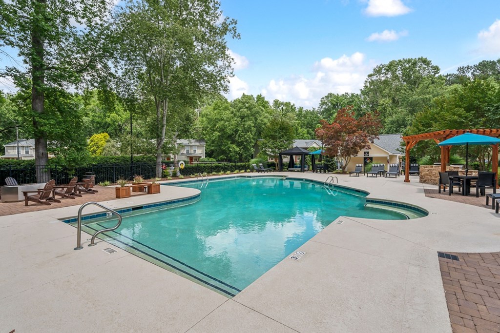 the preserve at ballantyne commons resort style swimming pool