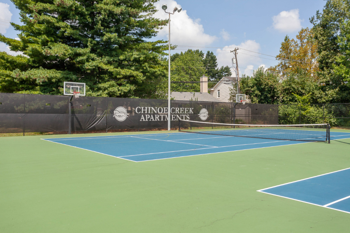Open Tennis Court at Chinoe Creek Apartments, PRG Real Estate, Lexington