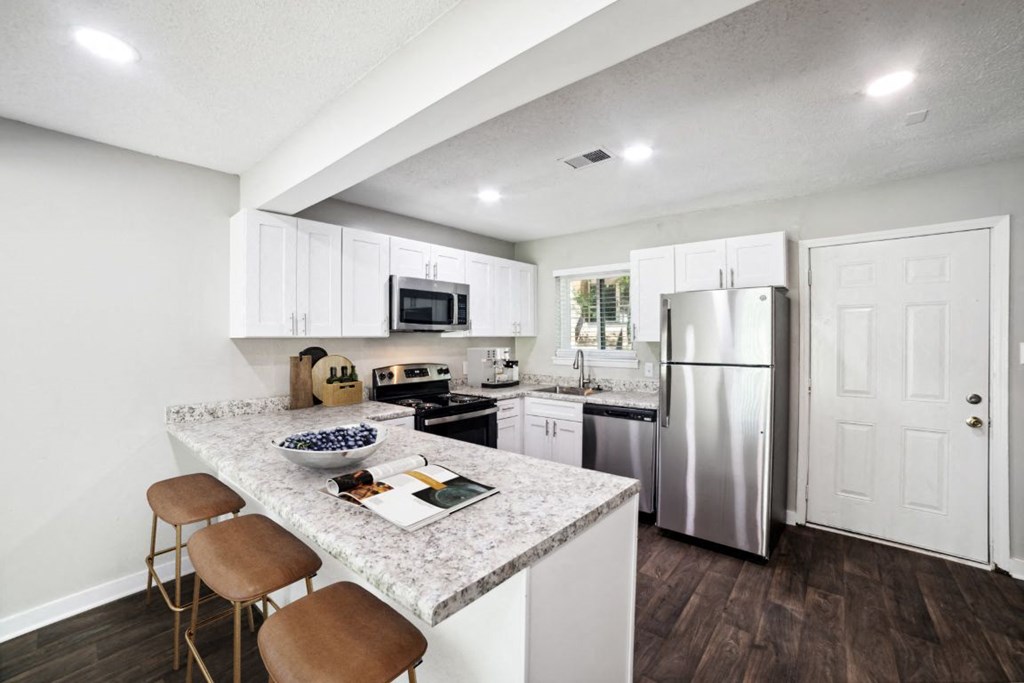 Kitchen at Lakecrest Apartments, PRG Real Estate Management, Greenville, SC, 29615