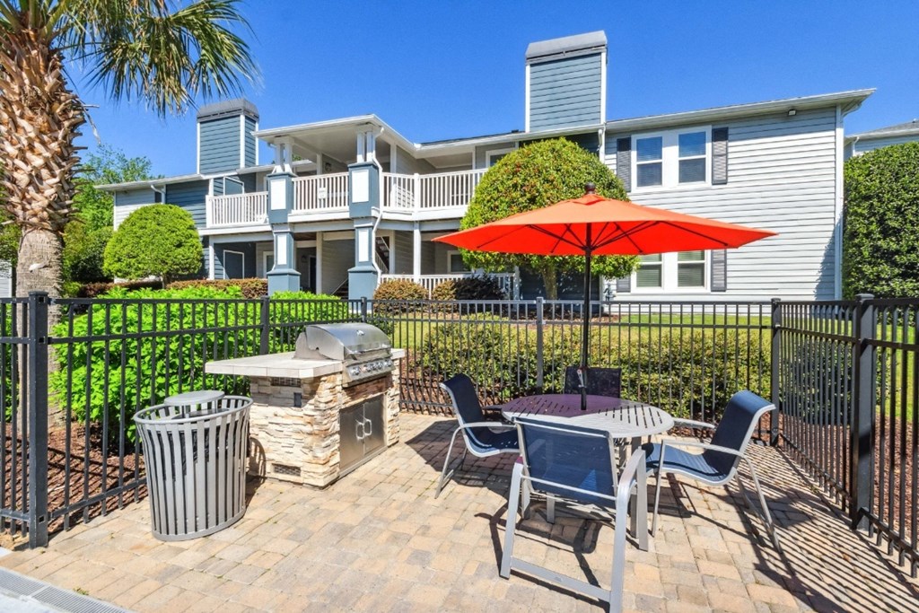 Exterior Lounge Area at Palmetto Place Apartments, Taylors, 29687