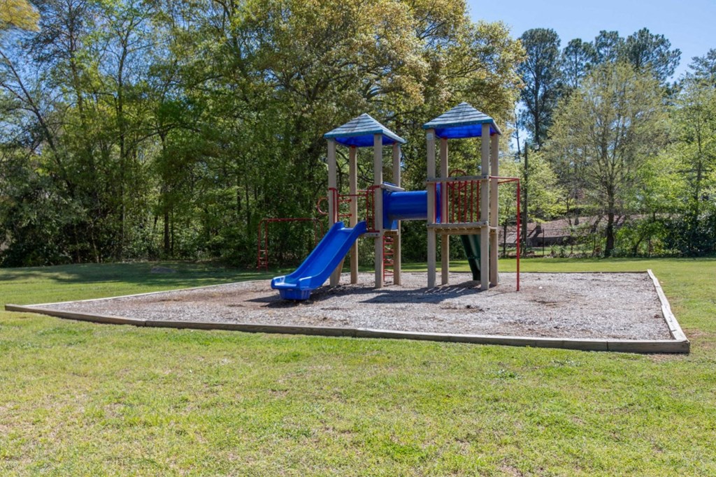 Dog Park at Lakecrest Apartments, PRG Real Estate Management, Greenville, SC