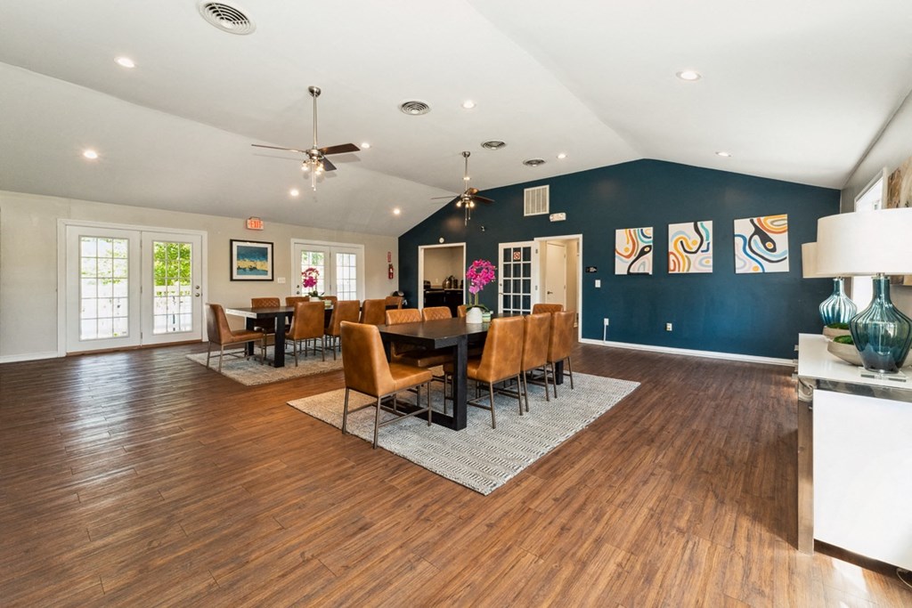 Living Area at Hyde Park Townhomes, PRG Real Estate Management, Chester, VA