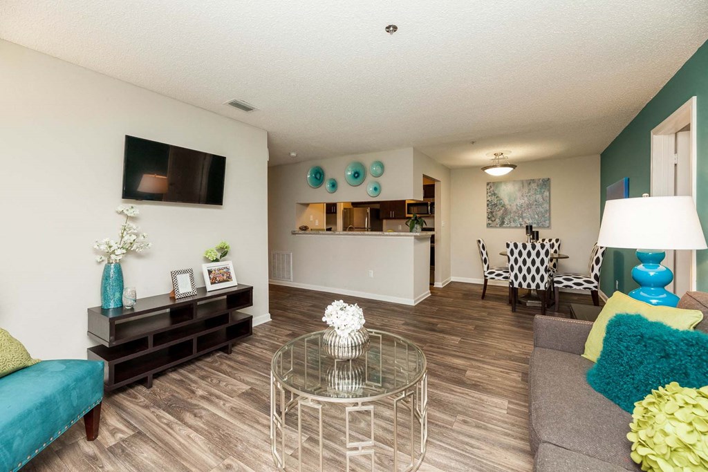 Charming Living Spaces at The Timbers, Virginia