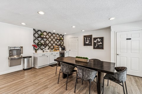 Coffee Lounge at Park Ridge Estates, Durham