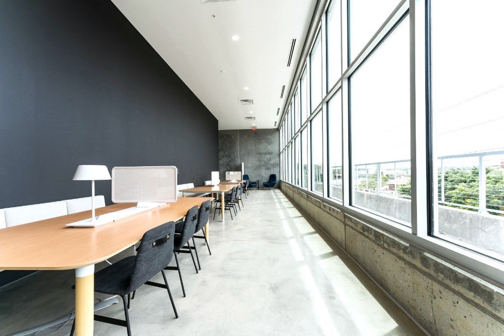 Co Working Space at South Falls Tower, Richmond, VA