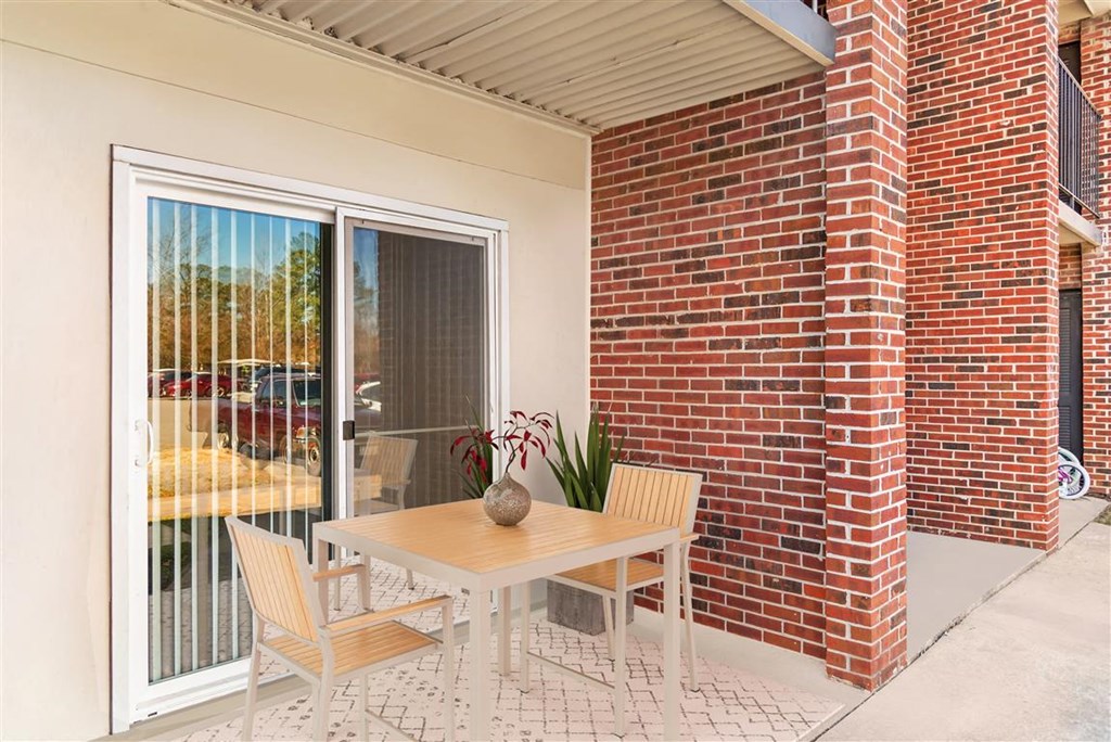 Balcony And Patio at Rivers Landing Apartments, PRG Real Estate, Hampton, VA