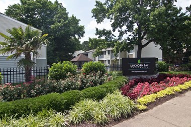 Elegant Entry Signage at Linkhorn Bay Apartments, PRG Real Estate Management, Virginia