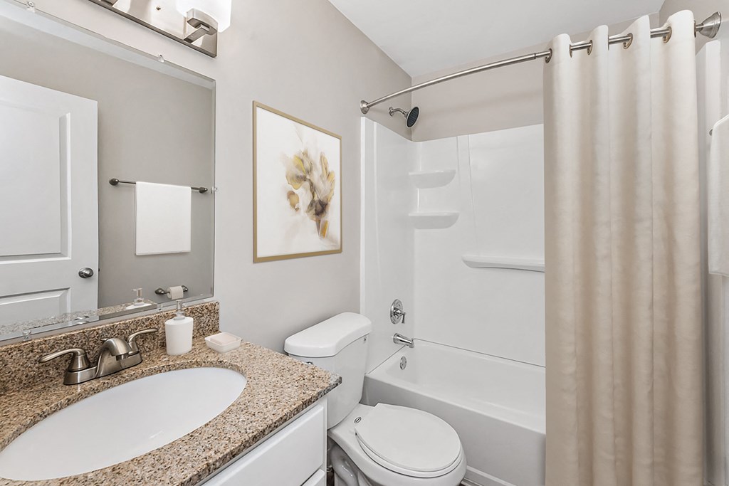 Bathroom With Bathtub at Staples Mill Townhomes, Richmond