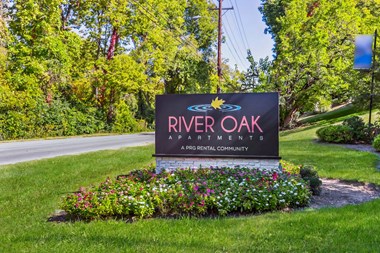 Welcoming Property Signage at River Oak Apartments, Louisville, KY