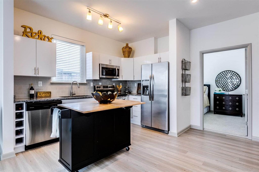 Spacious Kitchen at East 51 At Rocketts Landing, Virginia, 23231